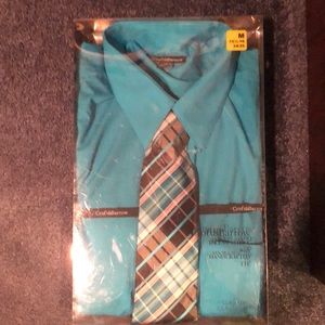 Men’s dress shirt with tie